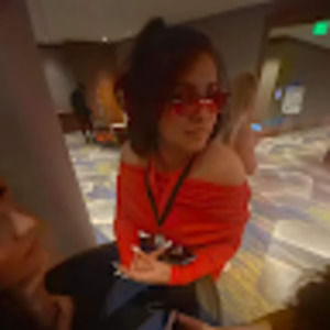 Meet your Posher, Dania